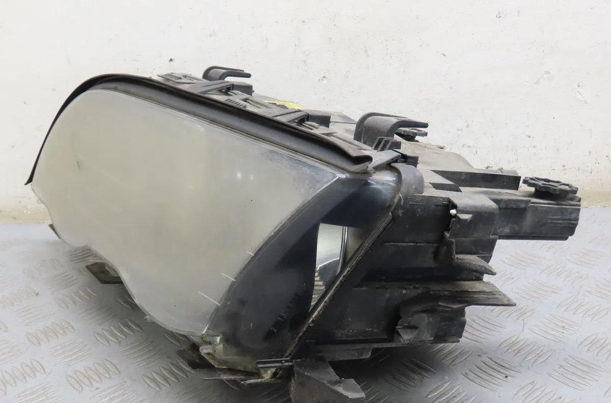 Phare gauche Bmw 3 (E46) 330 xd (2000-2003) occasion