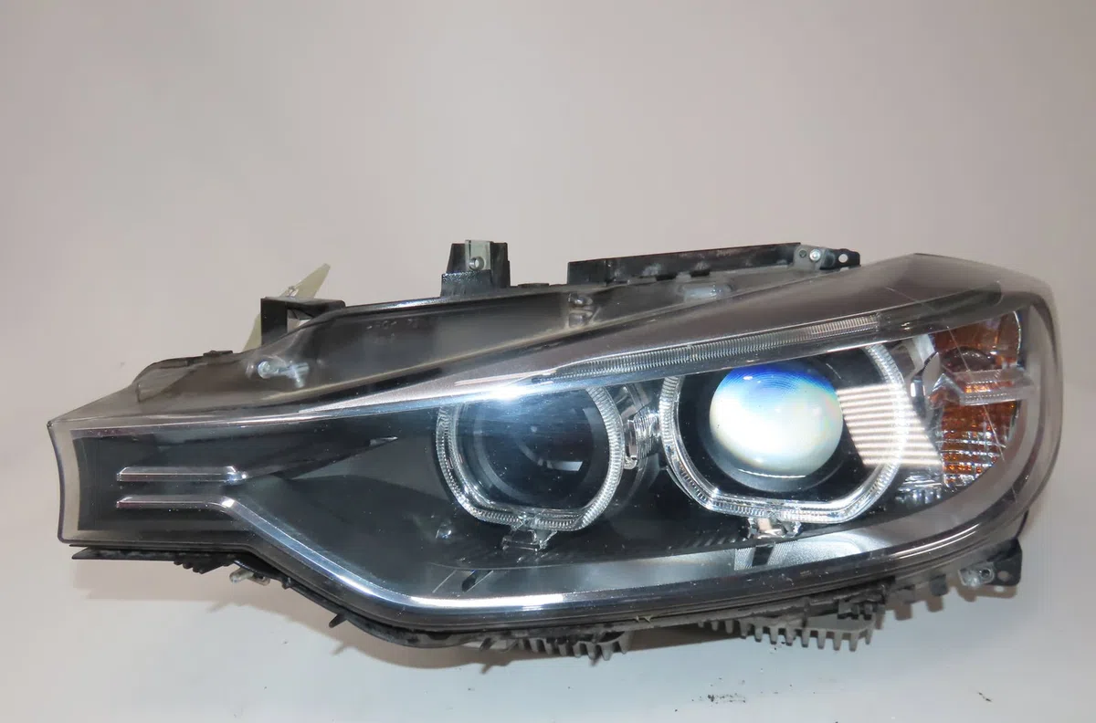 Phare gauche Bmw 3 Touring (F31) 318 d (2012-2015) occasion