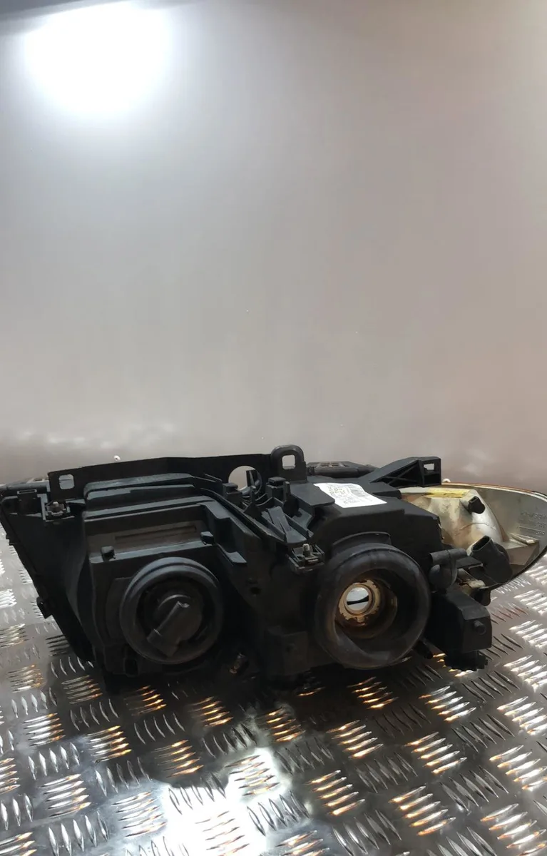 Phare gauche BMW SERIE 3 E46 TOURING PHASE 1 BREAK occasion