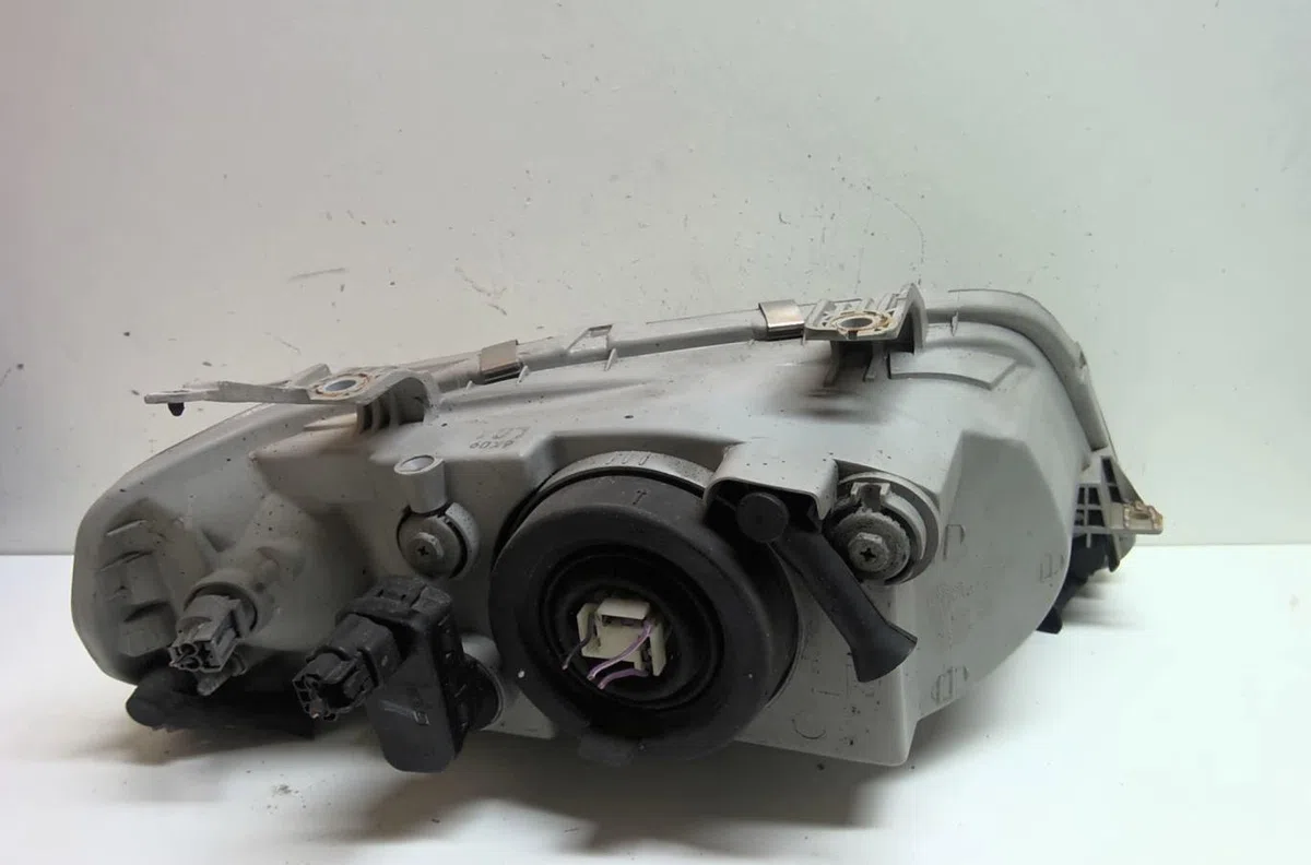 Phare gauche Chevrolet AVEO - KALOS 3-5 portes (T200) 1.4 16v (2003-2008) occasion