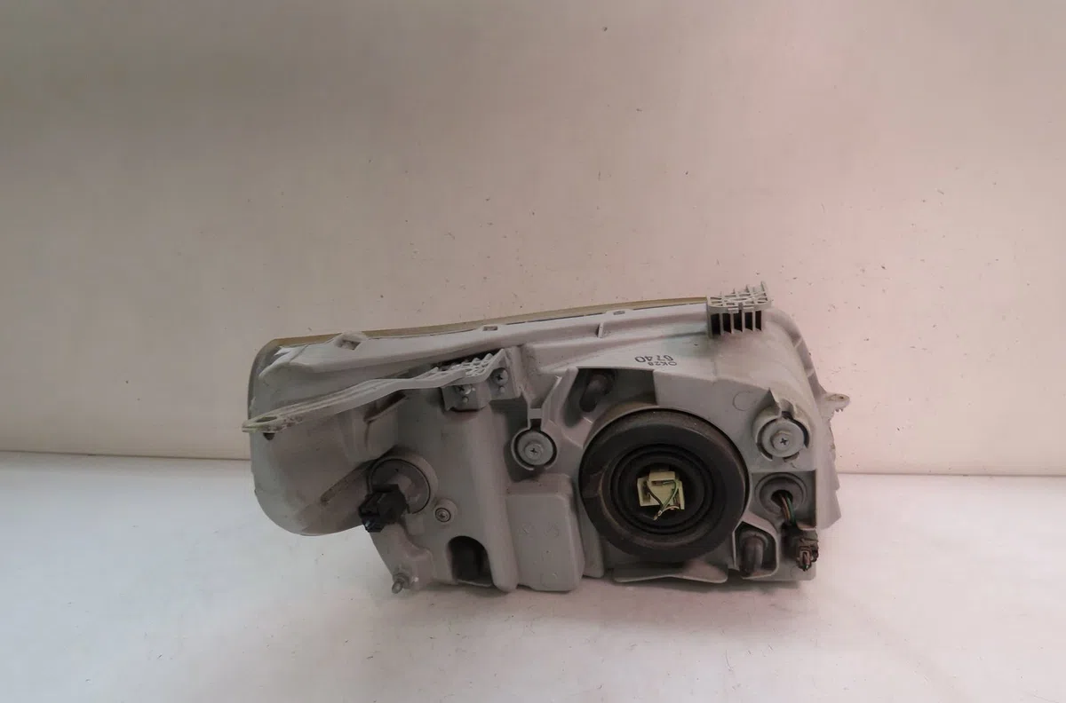 Phare gauche Chevrolet AVEO - KALOS 3-5 portes (T250, T255) 1.2 (2008) 5 portes occasion