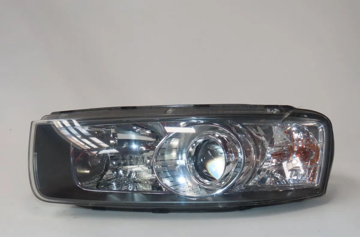 Phare gauche Chevrolet CAPTIVA (C100, C140) 2.2 d (2011) occasion