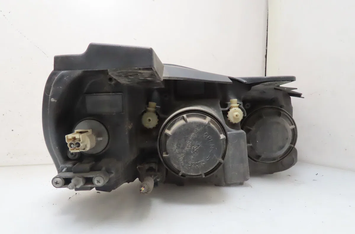 Phare gauche Chevrolet CAPTIVA (C100, C140) 2.2 d 4wd (2011) occasion