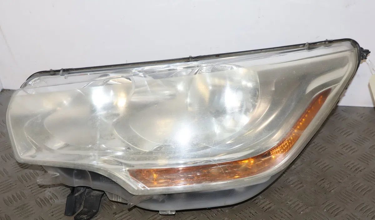 Phare gauche Citroen C4 II (NC_) 1.6 hdi 90 (2009) 5 portes occasion