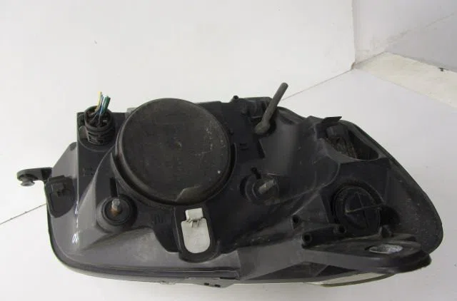 Phare gauche Citroen NEMO Camionnette-Monospace (AA_) 1.4 hdi (2008) 4 portes occasion
