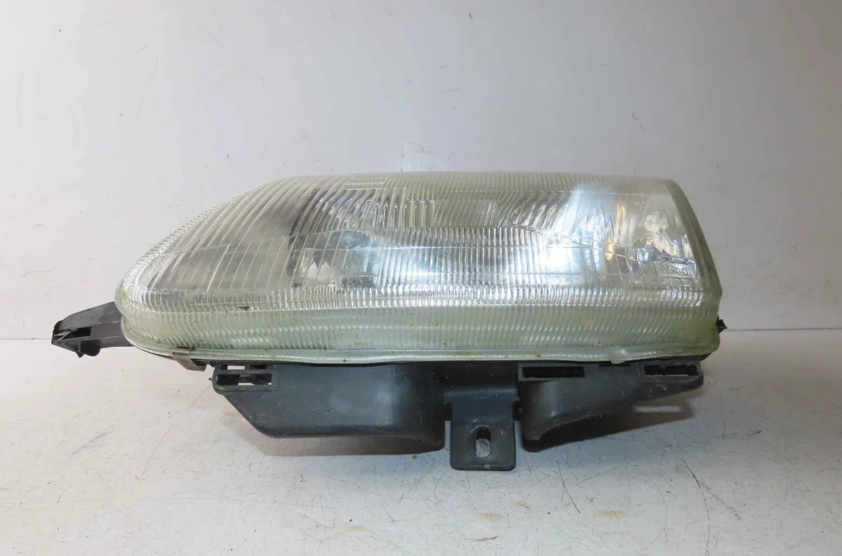 Phare gauche CITROEN SAXO occasion