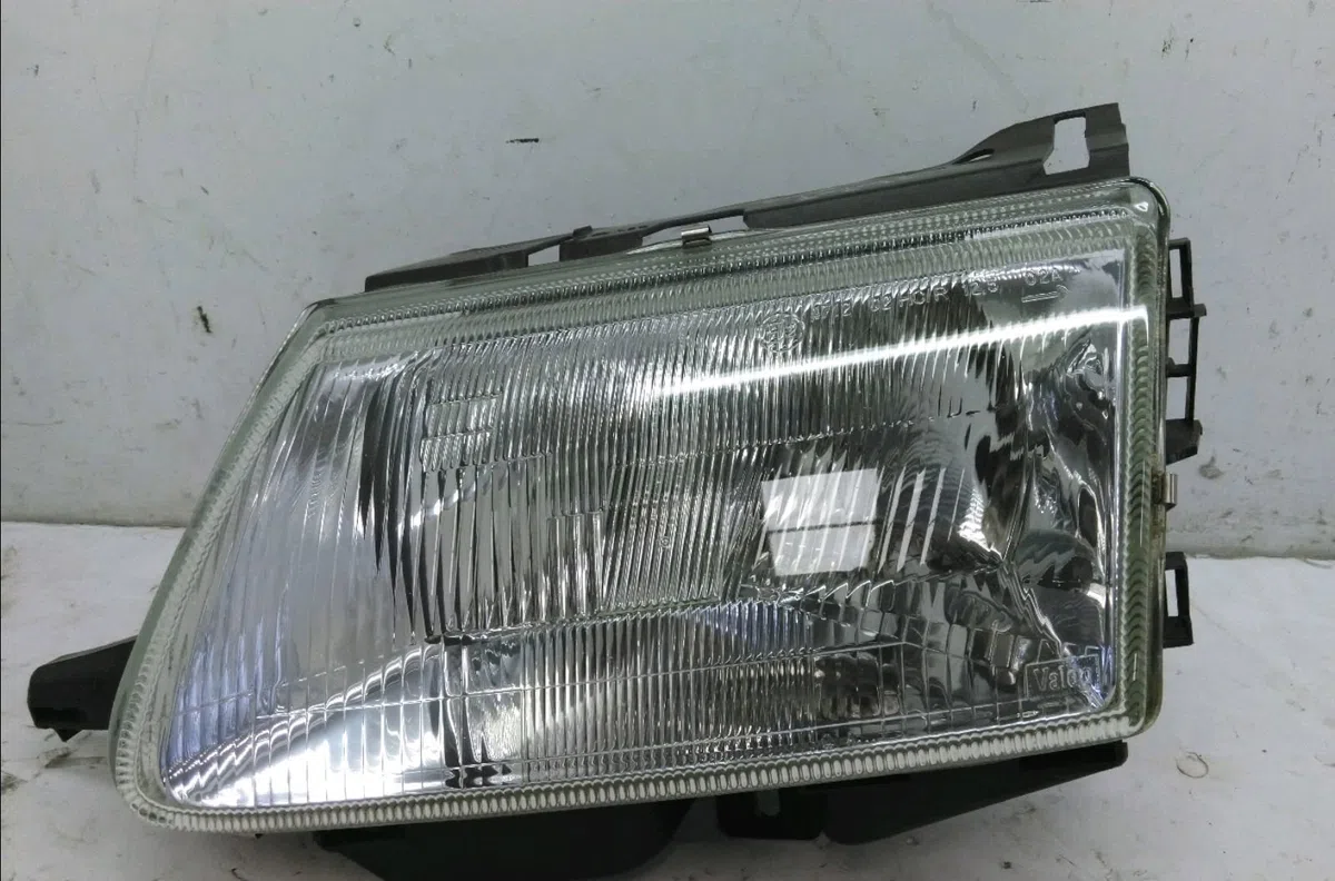 Phare gauche Citroën SAXO (S0, S1) 1.1 x, sx (1996-2003) 5 portes occasion