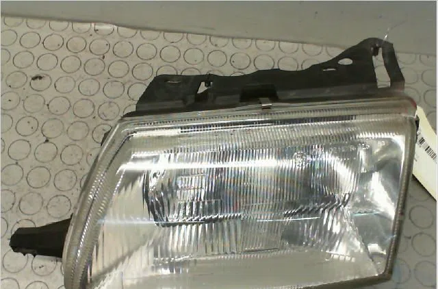 Phare gauche Citroën SAXO (S0, S1) 1.1 x, sx (1996-2003) 5 portes occasion