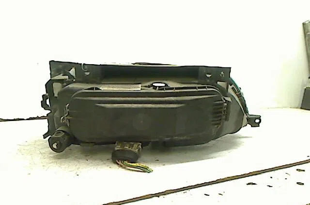 Phare gauche Citroen XANTIA (X1_, X2_) 2.0 hdi 109 (1999-2003) occasion