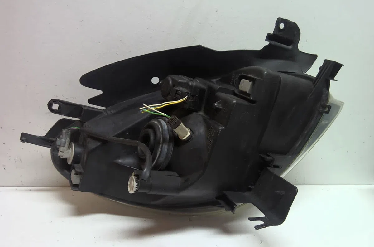 Phare gauche Citroen XSARA PICASSO (N68) 2.0 hdi (1999-2011) 5 portes occasion