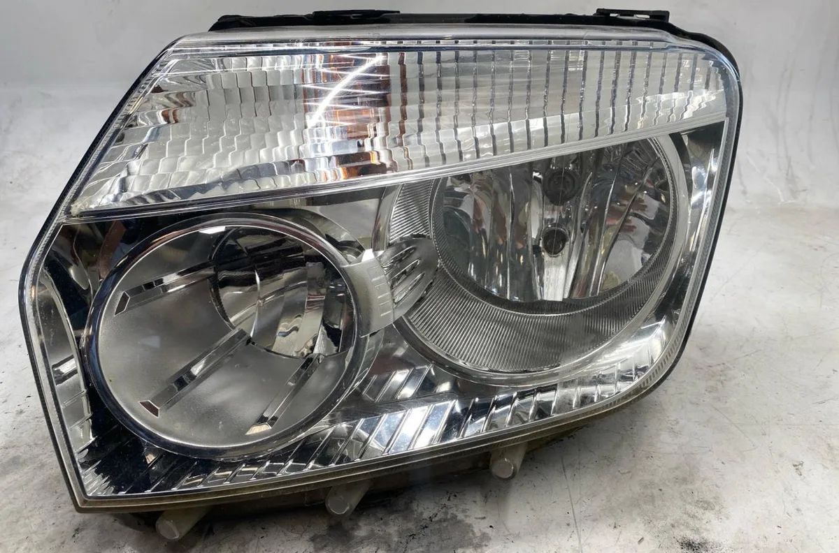 Phare gauche DACIA DUSTER 1 PHASE 1 occasion