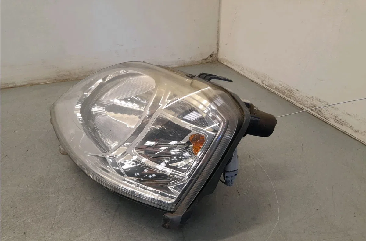 Phare gauche Dacia LOGAN MCV (KS_) 1.5 dci (ks04) (2010-2013) occasion