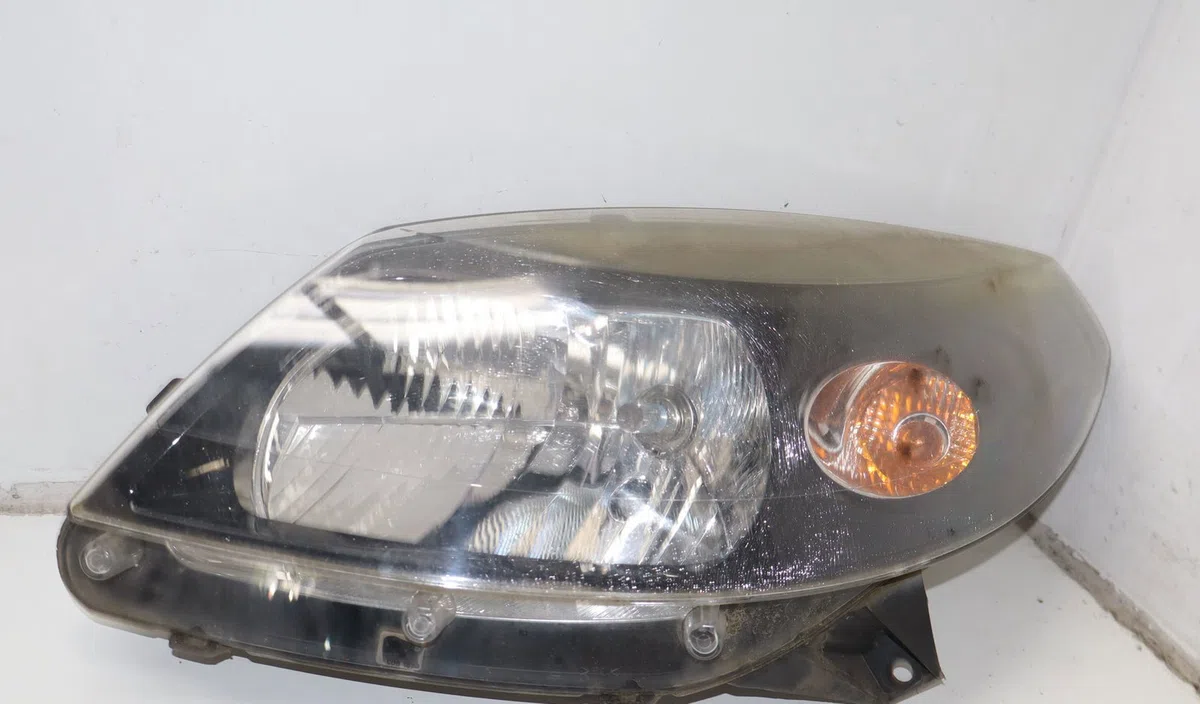 Phare gauche Dacia SANDERO 1.6 16v bifuel (2011) occasion