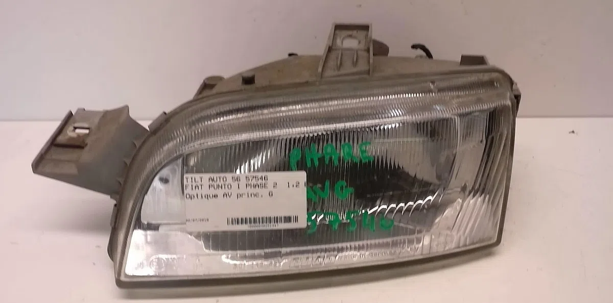 Phare gauche Fiat PUNTO (176_) 60 1.2 (176ap, 176ar, 176aq, 176bb) (1993-1999) occasion
