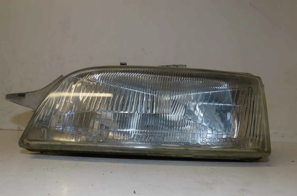Phare gauche FIAT PUNTO I occasion