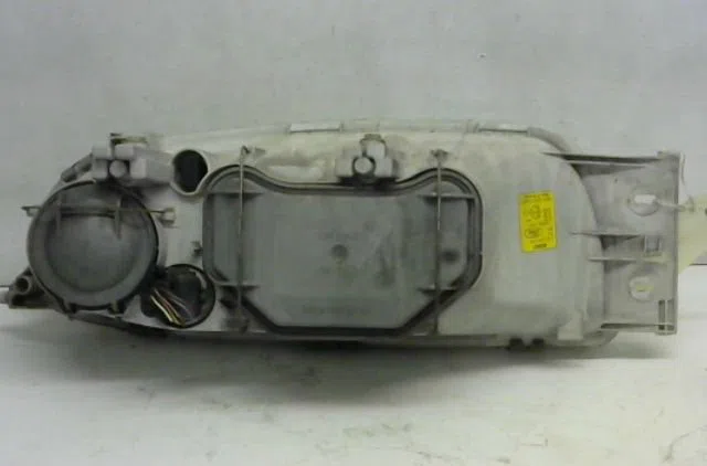 Phare gauche Ford FIESTA IV (JA_, JB_) 1.3 i (1995-2002) occasion