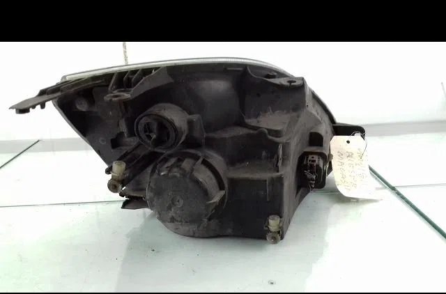 Phare gauche Ford FIESTA V (JH_, JD_) 1.6 16v (2001-2008) occasion