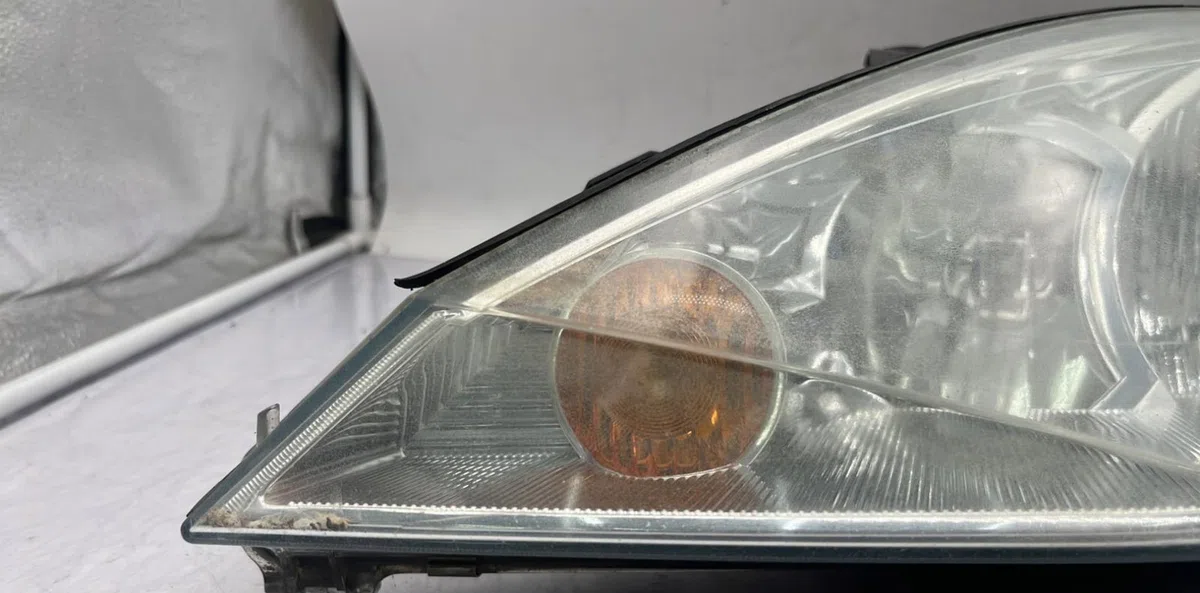 Phare gauche FORD FOCUS 1 BREAK occasion