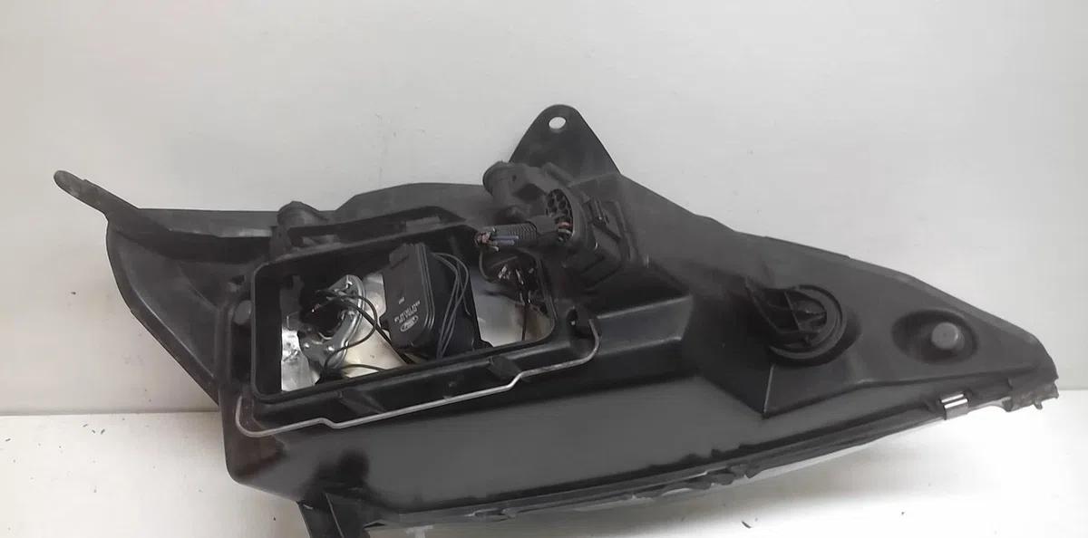 Phare gauche Ford FOCUS I (DAW, DBW) 1.8 turbo di - tddi (1998-2004) occasion