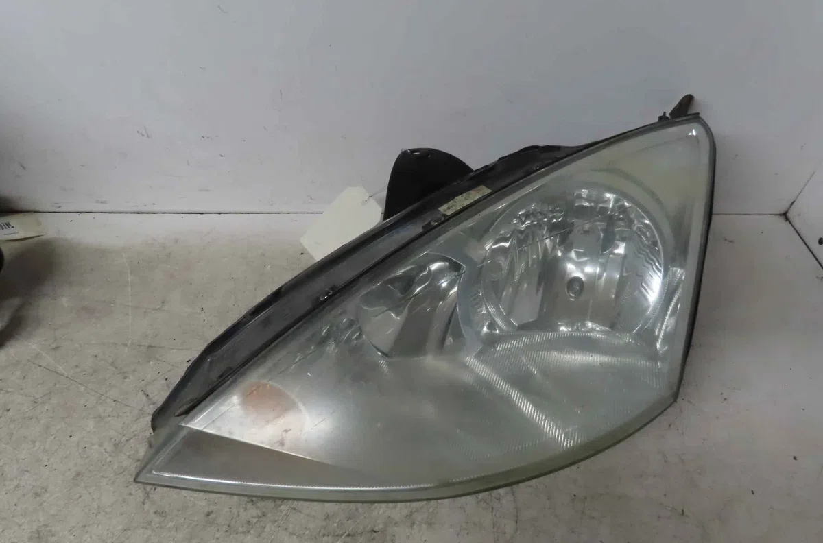 Phare gauche FORD FOCUS I occasion