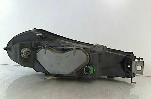 Phare gauche FORD MONDEO I 2000 occasion
