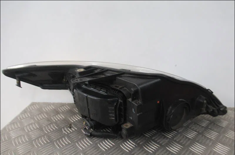 Phare gauche Ford MONDEO IV (BA7) 1.8 tdci (2007-2015) occasion