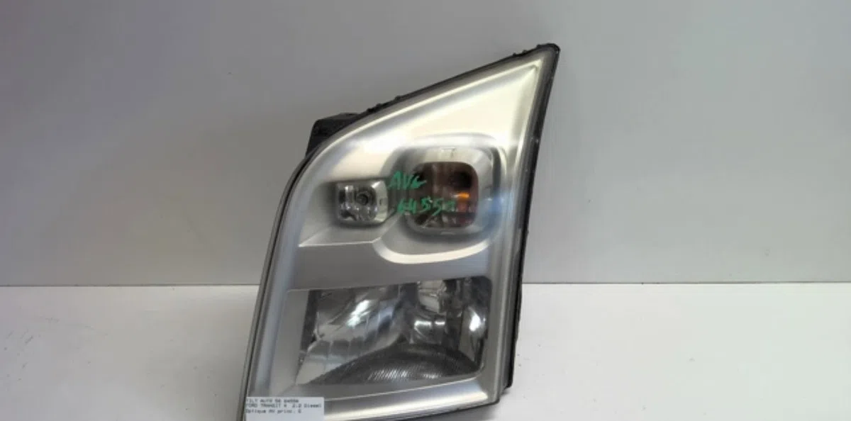 Phare gauche Ford TRANSIT Camionnette (FA_ _) 2.2 tdci (2011-2014) occasion