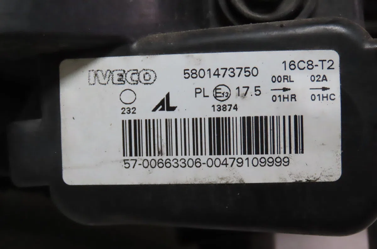 Phare gauche Iveco DAILY VI Camionnette 35s18, 35c18, 40c18, 50c18, 60c18, 65c18, 70c18 (2016) occasion