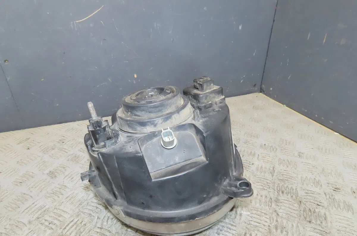 Phare gauche Jeep CHEROKEE (KJ) 2.8 crd 4x4 (2004-2008) occasion