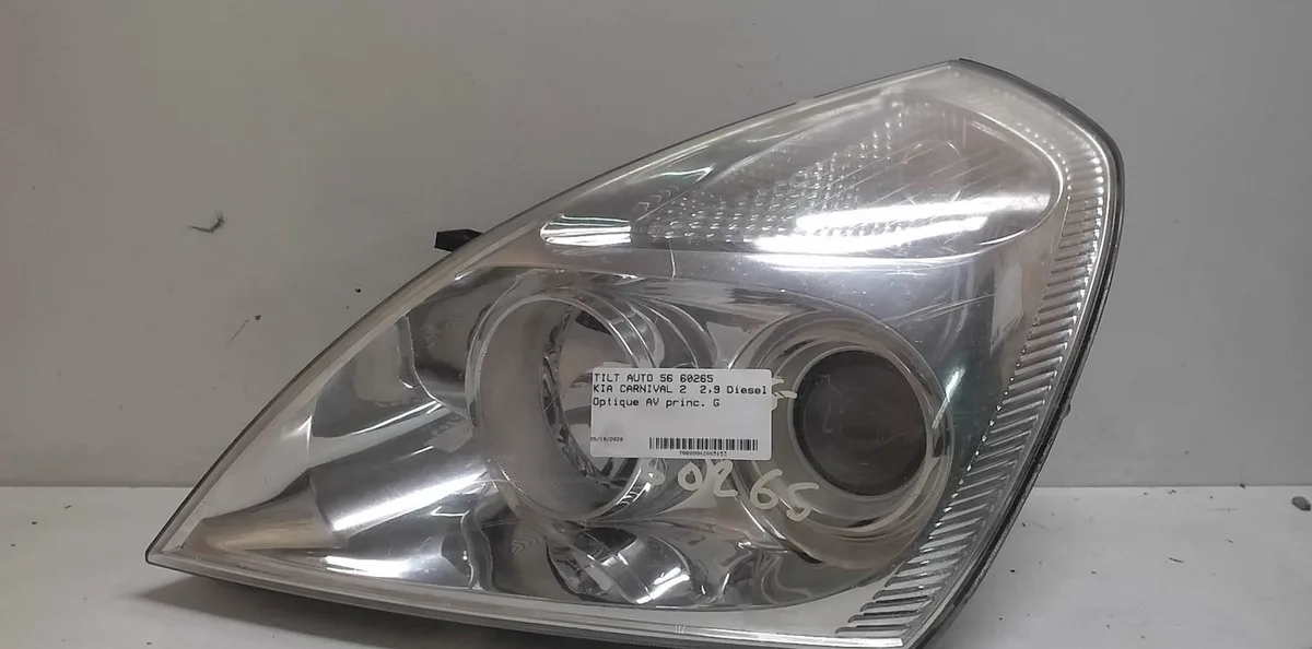 Phare gauche Kia CARNIVAL - GRAND CARNIVAL III (VQ) 2.9 crdi (2006) occasion