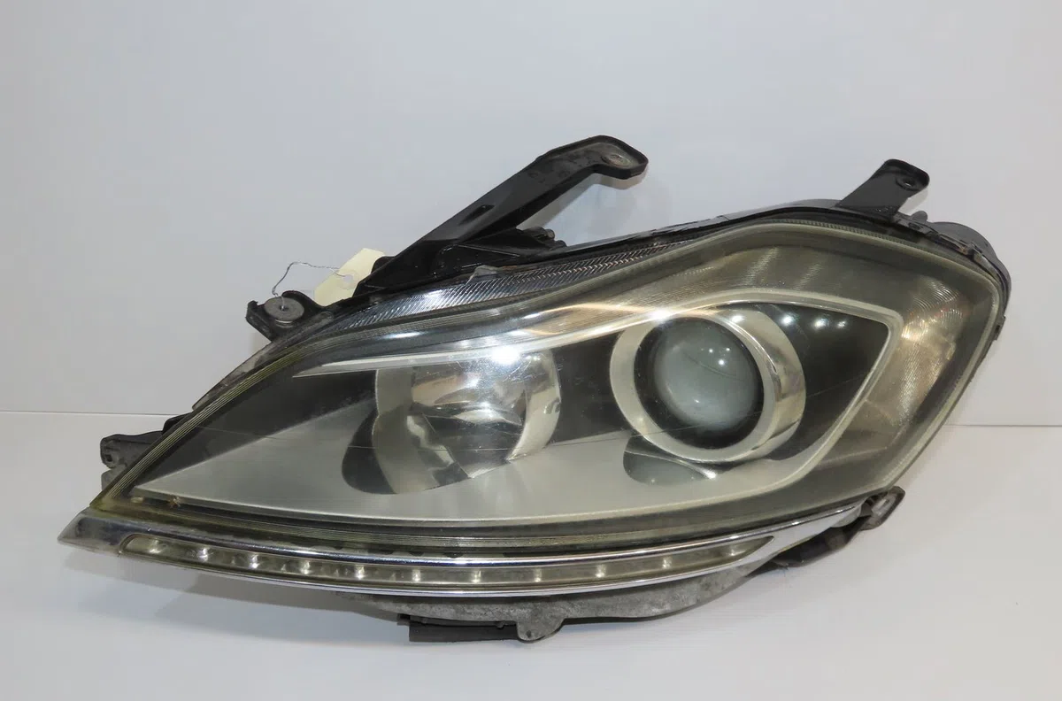 Phare gauche Lancia DELTA III (844_) 1.6 d multijet (844.axc11, 844.axc1a) (2008-2014) 5 portes occasion