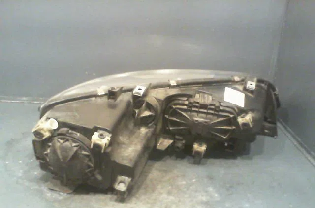Phare gauche Mazda 6 Hatchback (GG) 2.0 di (gg14) (2002-2007) occasion