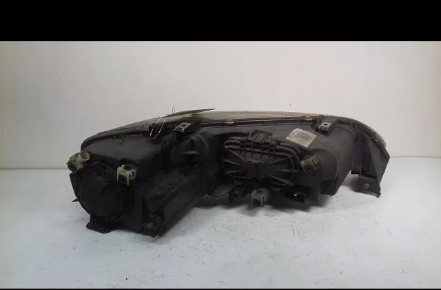 Phare gauche Mazda 6 Hatchback (GG) 2.0 di (gg14) (2002-2007) occasion