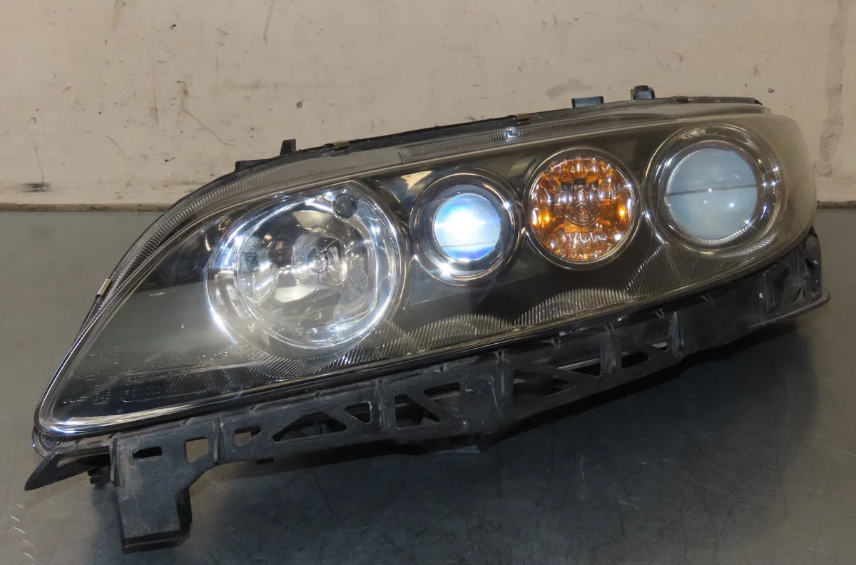 Phare gauche Mazda 6 Station Wagon (GY) 2.0 di (gy19) (2002-2005) occasion