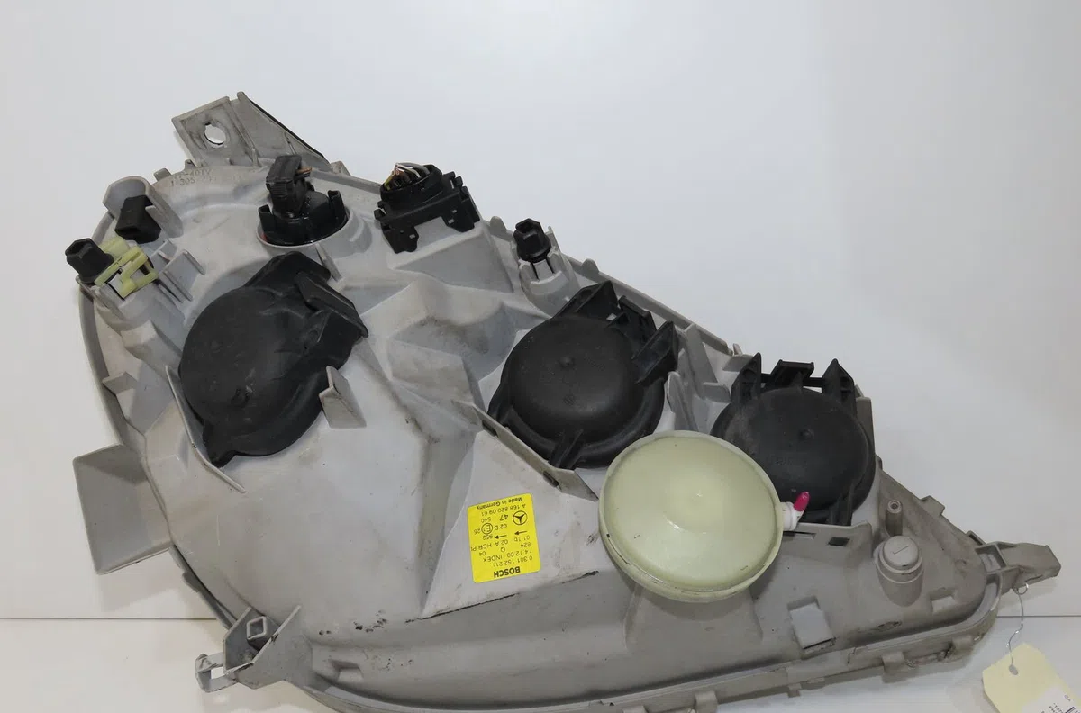 Phare gauche Mercedes-benz CLASSE A (W168) A 160 (168.033, 168.133) (1997-2004) occasion