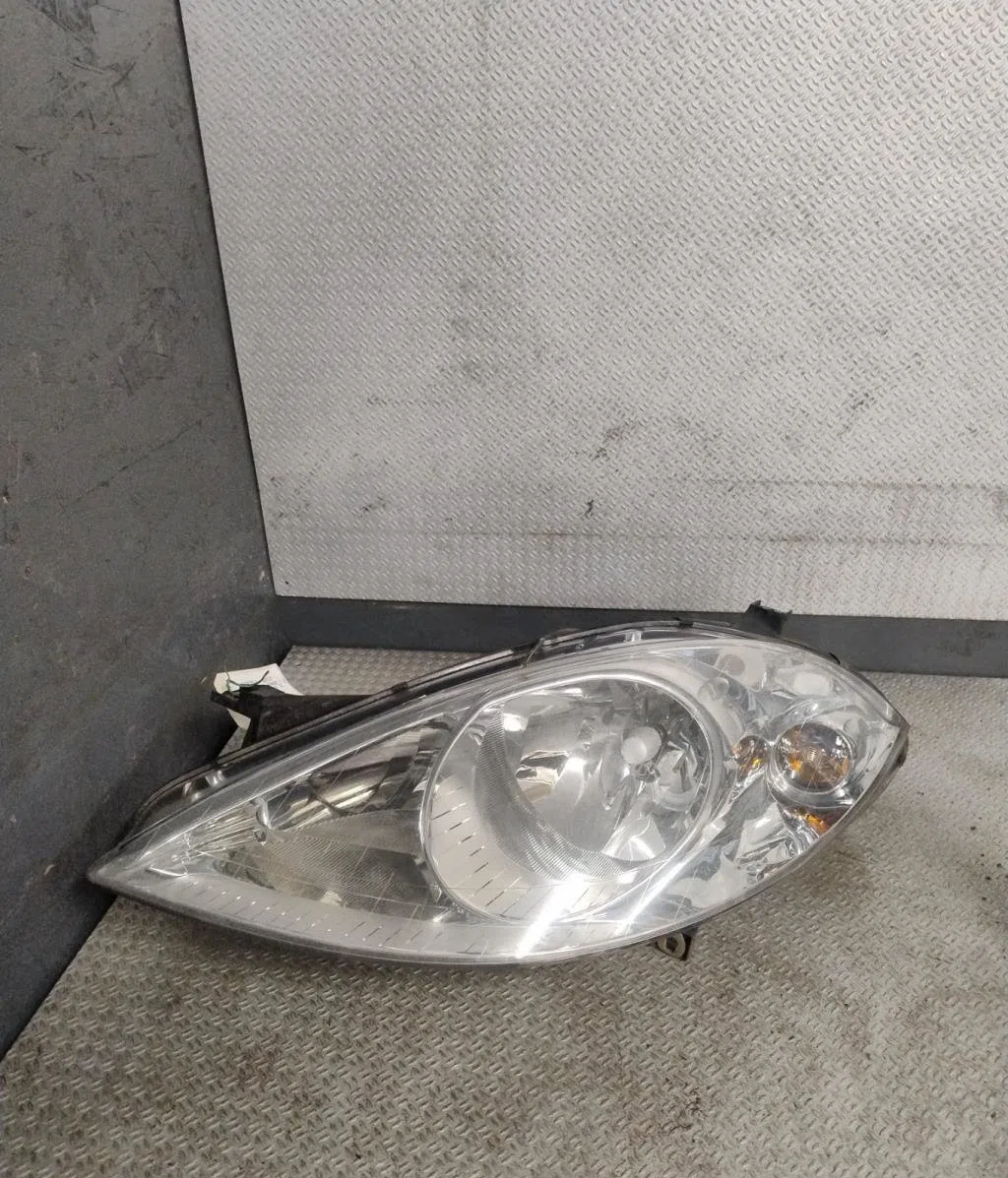Phare gauche Mercedes-benz CLASSE A (W169) A 180 cdi (169.007, 169.307) (2004-2012) 5 portes occasion