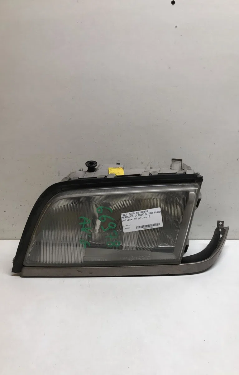 Phare gauche Mercedes-benz CLASSE C (W202) C 250 d (202.125) (1993-2000) occasion