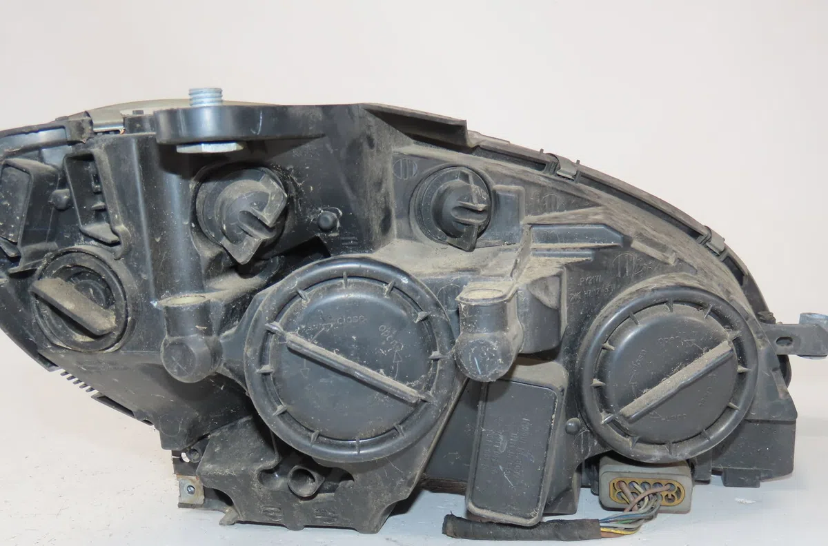 Phare gauche Mercedes-benz CLASSE C (W204) C 320 cdi (204.022) (2007-2014) occasion