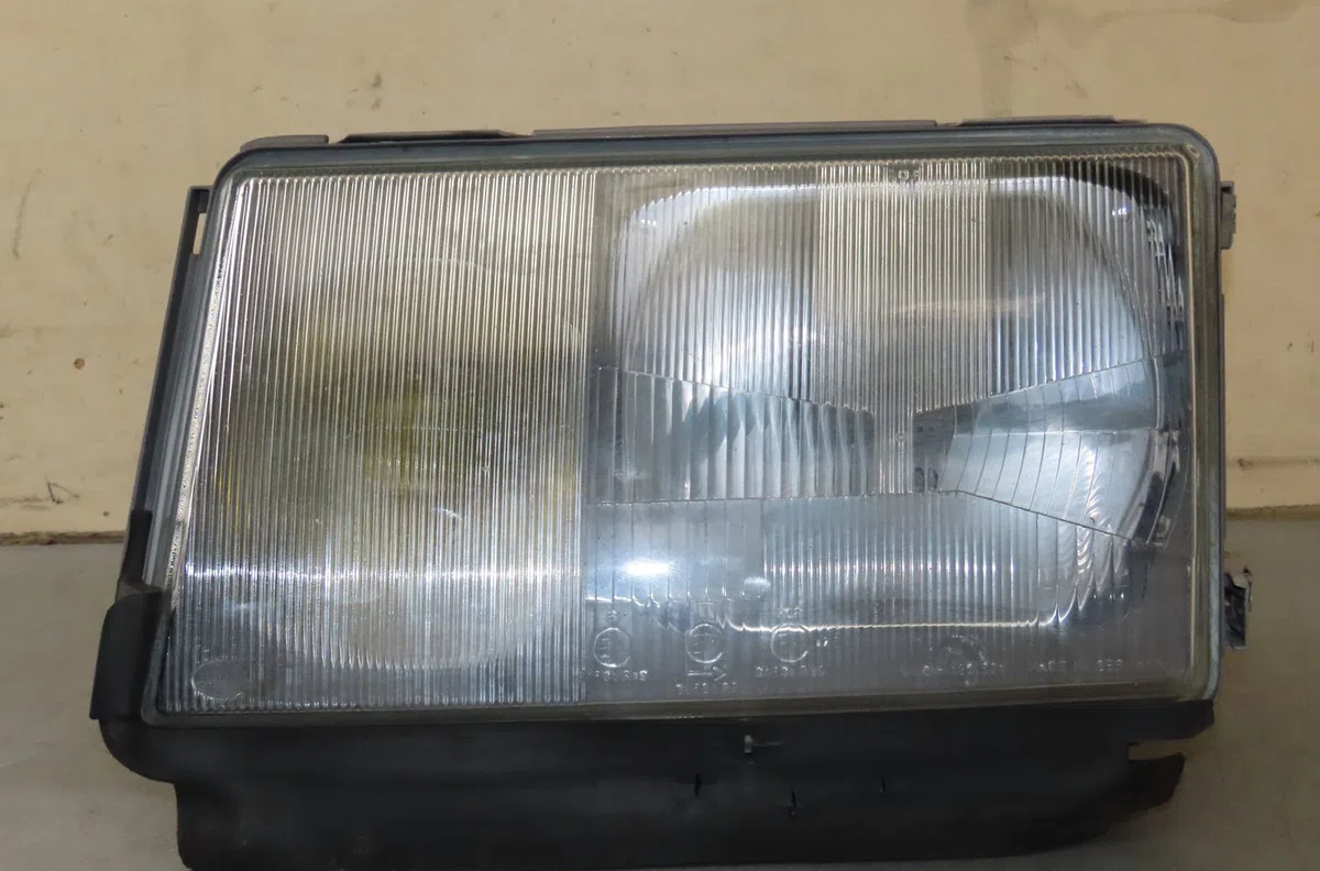 Phare gauche Mercedes-benz CLASSE S (W126) 300 se, sel (126.024, 126.025) (1986-1991) occasion