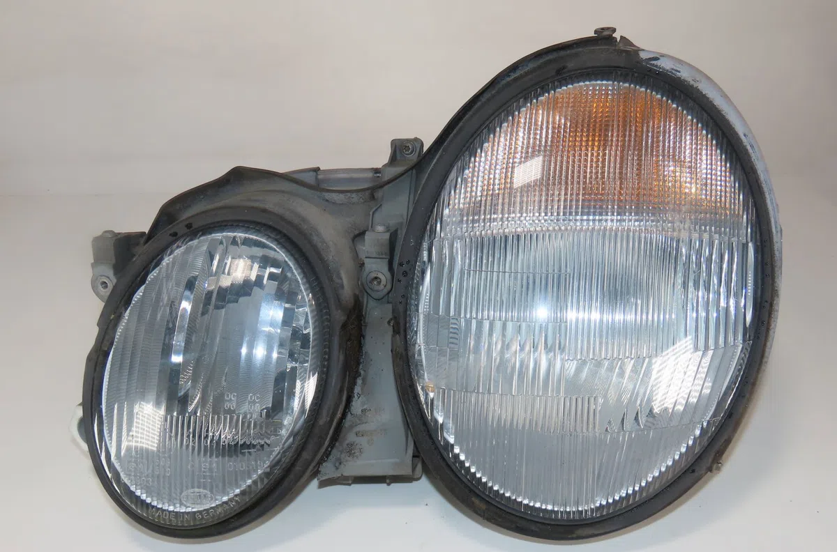 Phare gauche Mercedes-benz CLK (C208) Clk 200 (208.335) (1997-2002) occasion