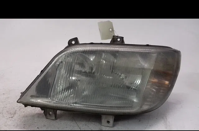 Phare gauche Mercedes-benz SPRINTER 2-t Camionnette (B901, B902) 208 cdi (901.661, 901.662, 902.661, 902.662) (2000-2006