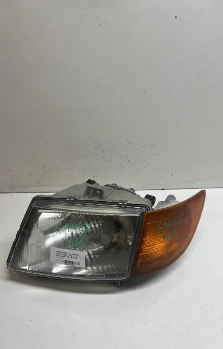 Phare gauche Mercedes-benz VITO Camionnette (W638) 112 cdi 2.2 (638.094) (1999-2003) occasion