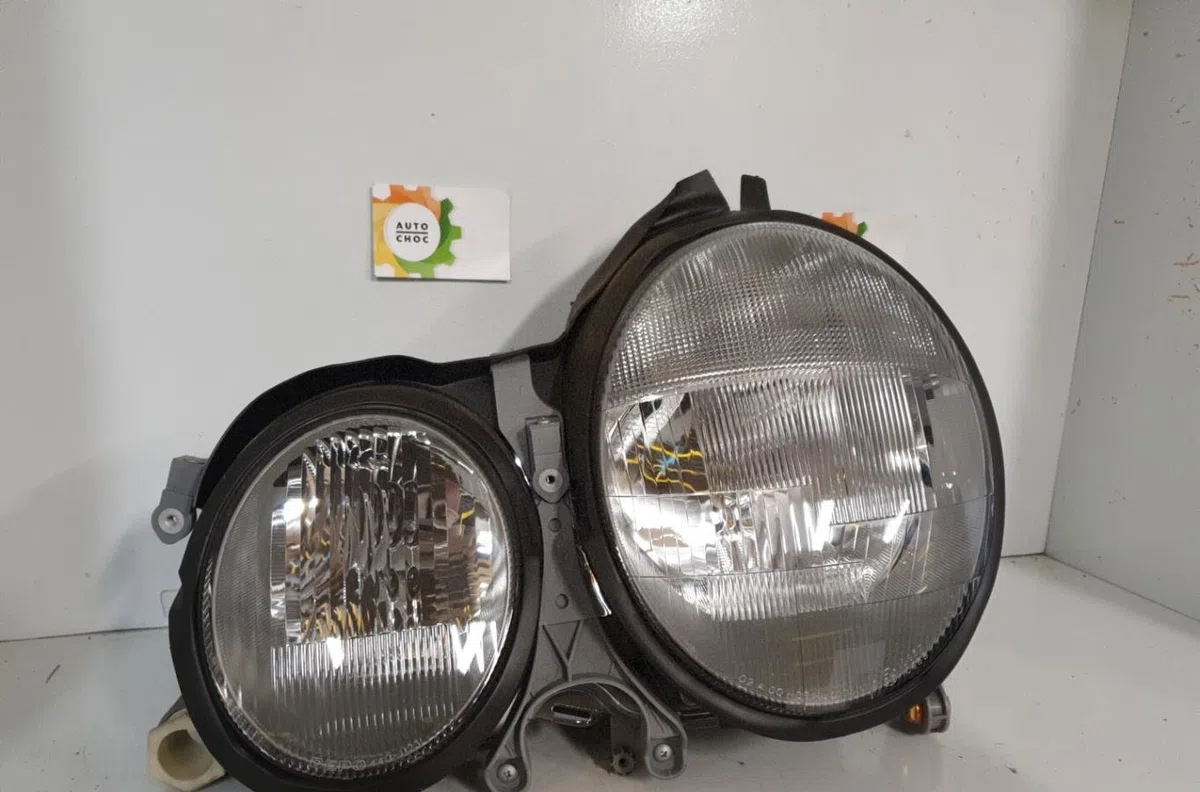 Phare gauche MERCEDES CLASSE E 210 PHASE 2 occasion