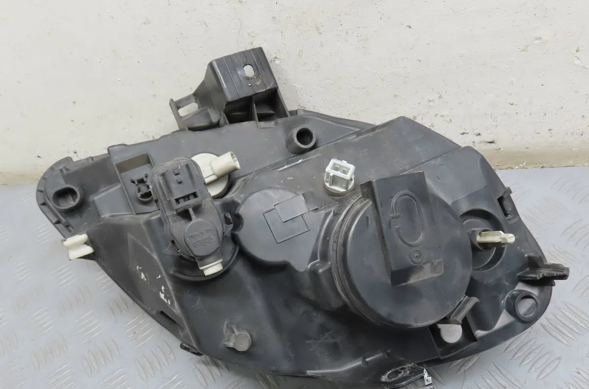 Phare gauche Nissan KUBISTAR Camionnette (X76) 1.5 dci 70 (2005-2009) occasion