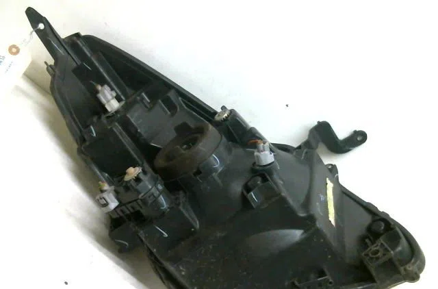 Phare gauche Nissan PIXO (UA0) 1.0 (2009) 5 portes occasion