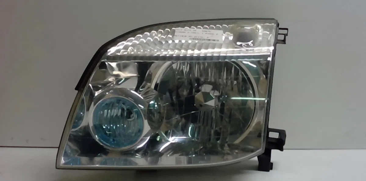 Phare gauche Nissan X-TRAIL I (T30) 2.2 dci 4x4 (2001-2008) 5 portes occasion