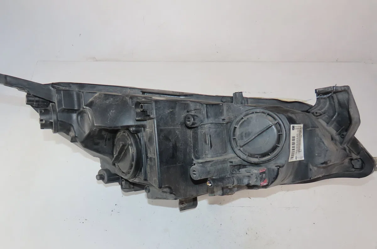 Phare gauche Opel ASTRA J (P10) 1.7 cdti (68) (2009-2015) occasion