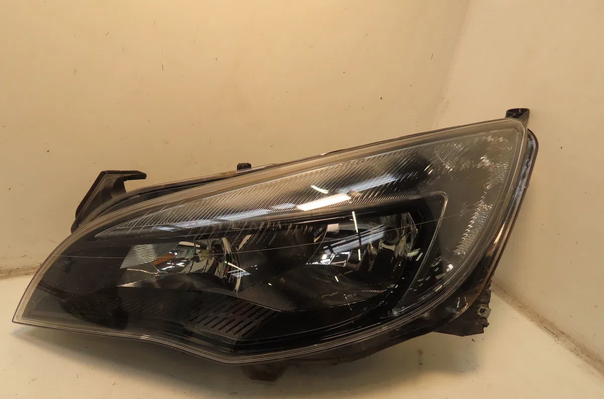 Phare gauche Opel ASTRA J (P10) 1.7 cdti (68) (2009-2015) occasion