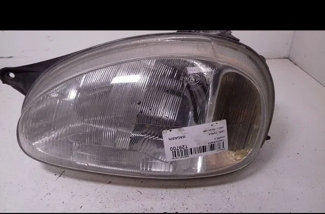 Phare gauche Opel CORSA B (S93) 1.5 d (f08, f68, m68) (1993-2000) occasion