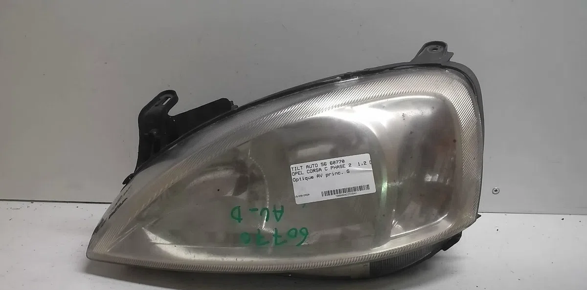 Phare gauche Opel CORSA C (X01) 1.3 cdti (f08, f68) (2003-2009) occasion